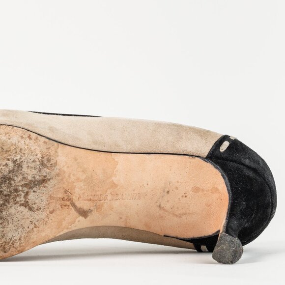 Manolo Blahnik Beige and Black Suede Bow Accent Pumps - Picture 5 of 10
